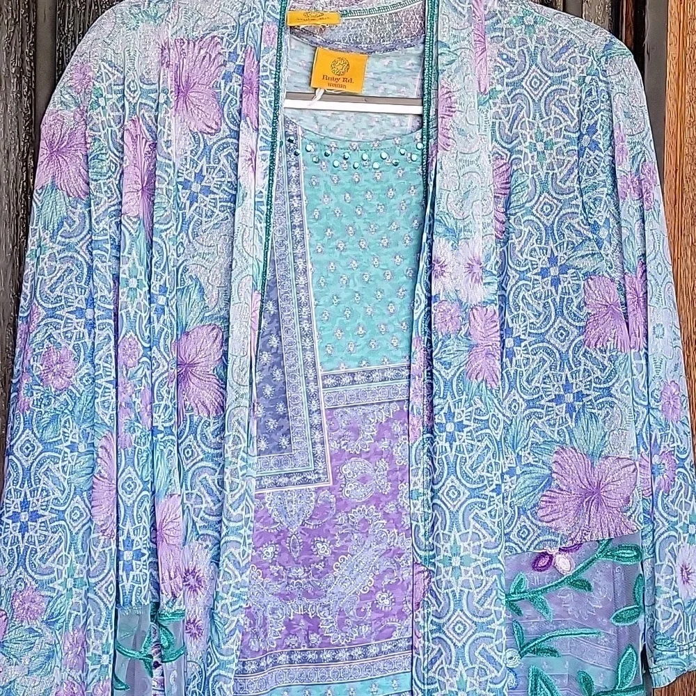 Floral Blue and Purple Women's 2 Piece Top - Picture 3 of 12
